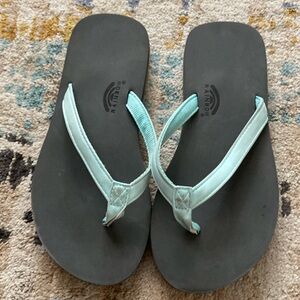 Rainbow Flipflops- blue/gray- sz 4/5